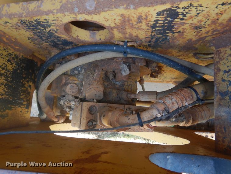 image for item DM6336 1996 Caterpillar CB-534B  double drum vibratory roller