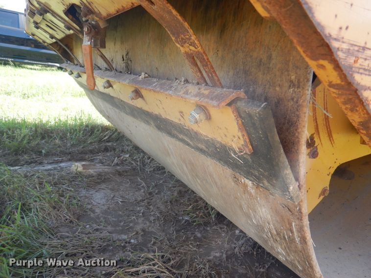 image for item DM6336 1996 Caterpillar CB-534B  double drum vibratory roller