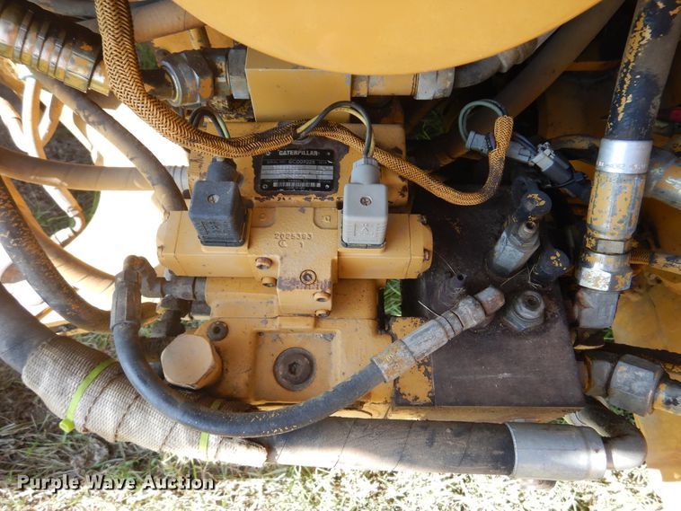 image for item DM6336 1996 Caterpillar CB-534B  double drum vibratory roller