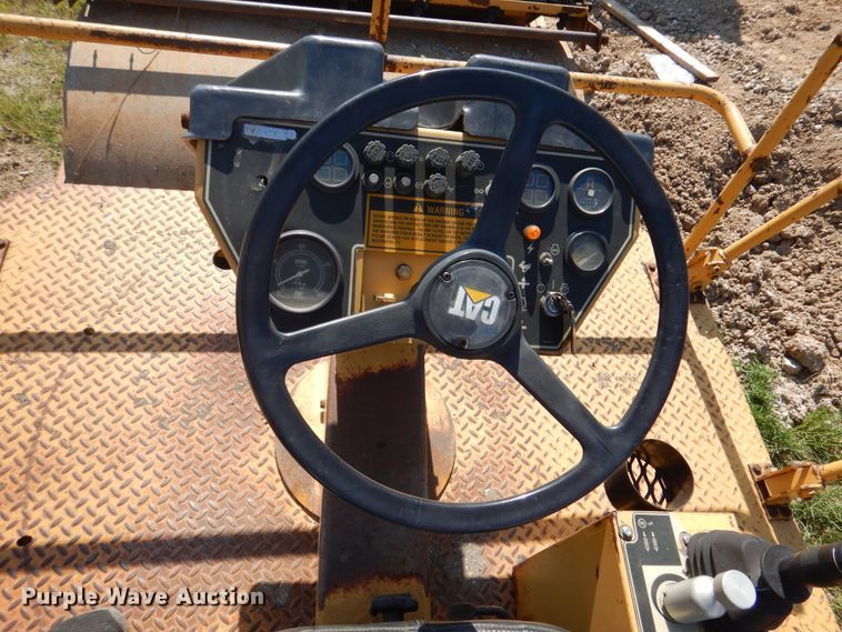 image for item DM6336 1996 Caterpillar CB-534B  double drum vibratory roller