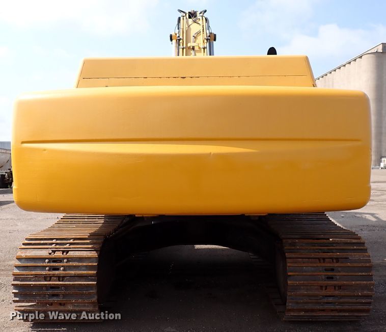 image for item DN1792 2005 John Deere 330C LC  excavator