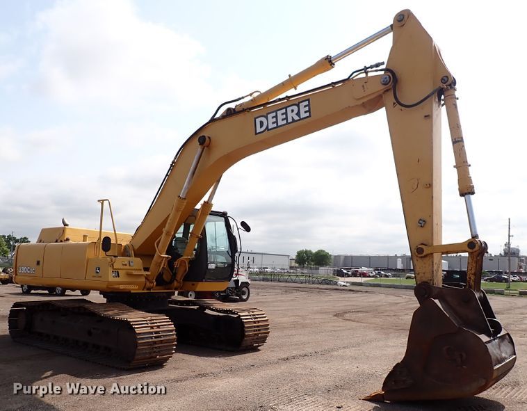 image for item DN1792 2005 John Deere 330C LC  excavator