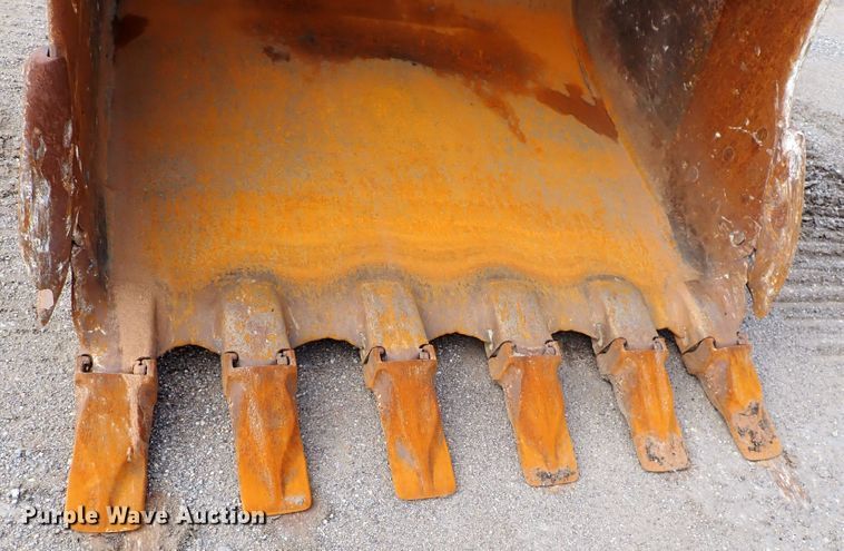 image for item DN1792 2005 John Deere 330C LC  excavator