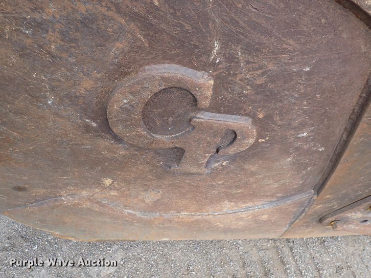 image for item DN1792 2005 John Deere 330C LC  excavator