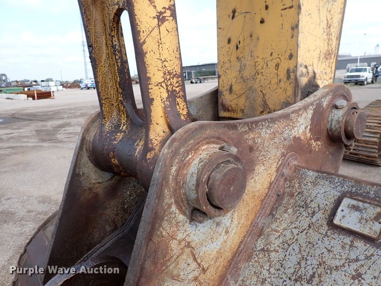 image for item DN1792 2005 John Deere 330C LC  excavator