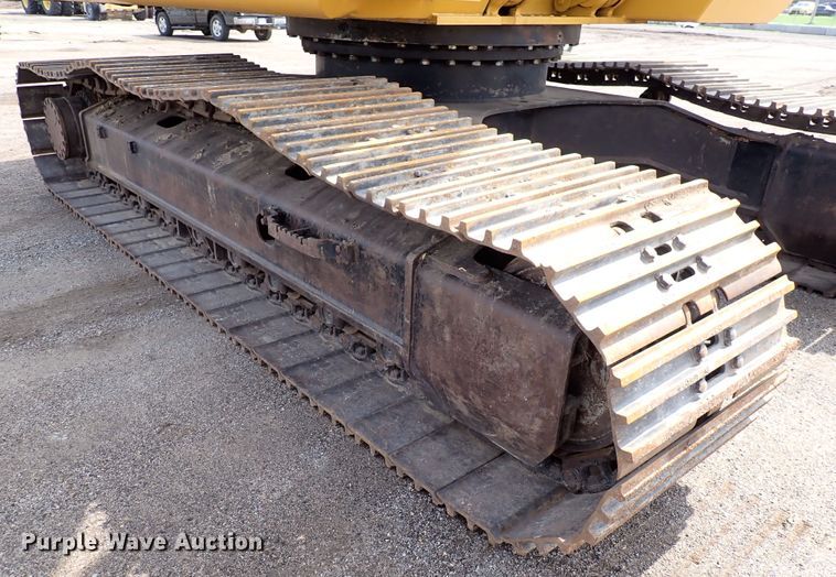 image for item DN1792 2005 John Deere 330C LC  excavator