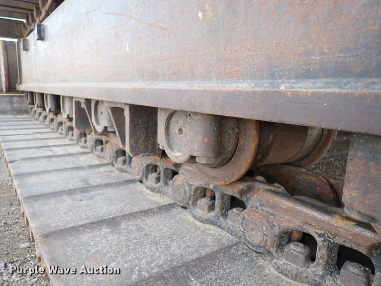 image for item DN1792 2005 John Deere 330C LC  excavator