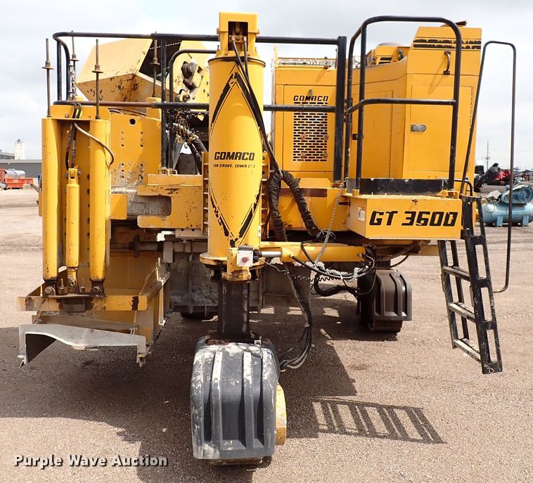 image for item DN1793 Gomaco GT3600  curb machine