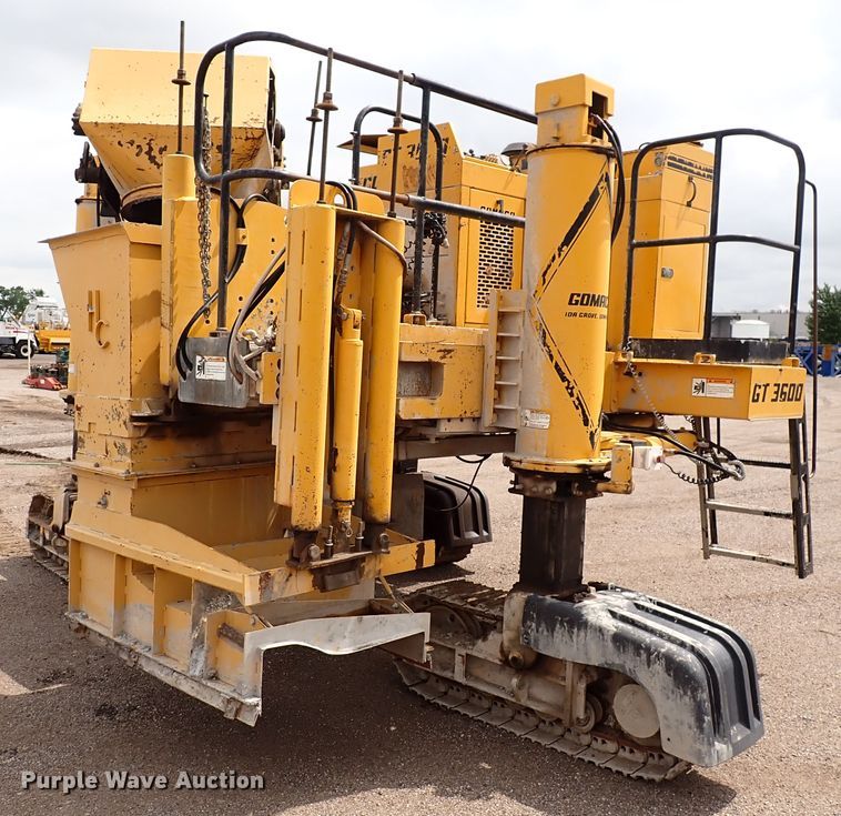 image for item DN1793 Gomaco GT3600  curb machine