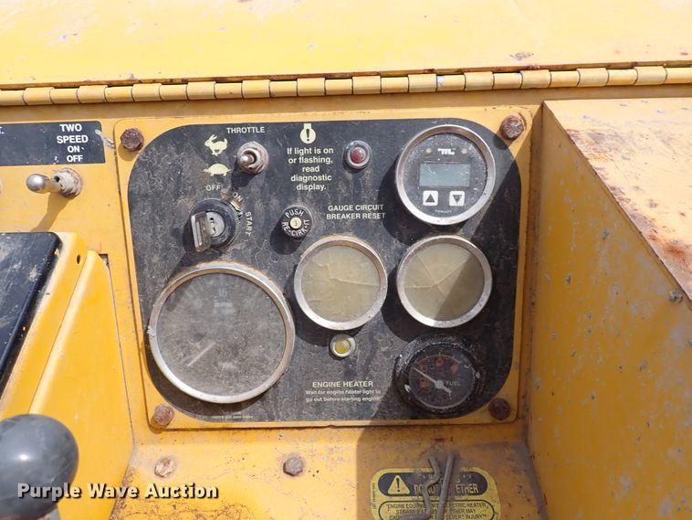 image for item DN1793 Gomaco GT3600  curb machine