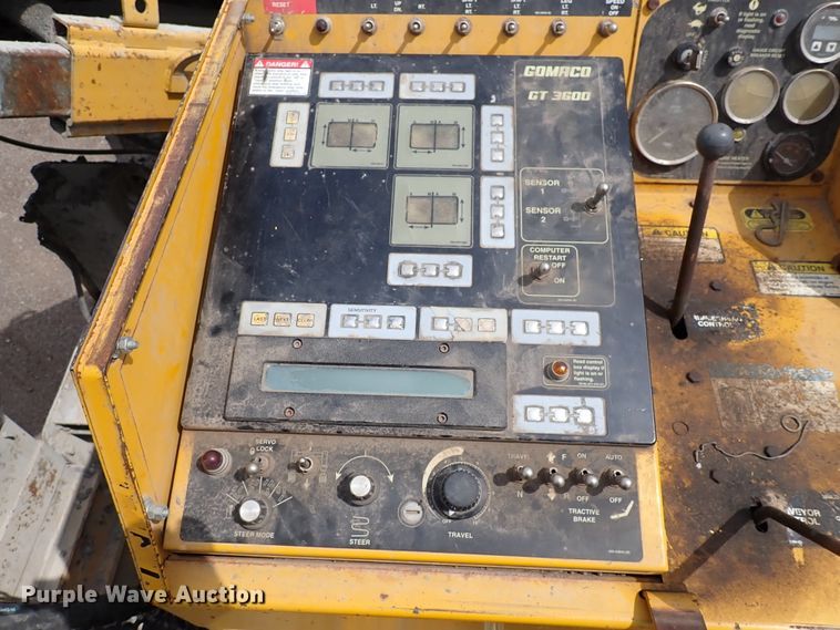 image for item DN1793 Gomaco GT3600  curb machine