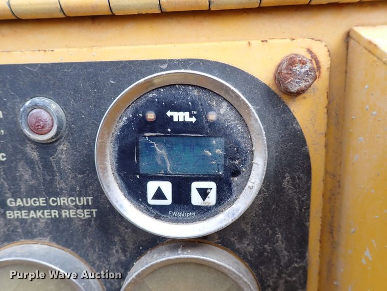 image for item DN1793 Gomaco GT3600  curb machine