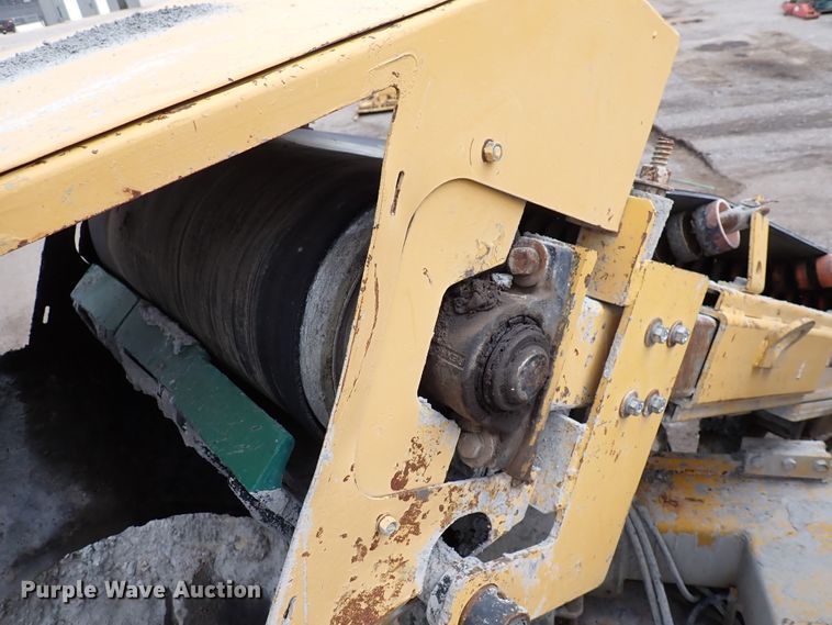 image for item DN1793 Gomaco GT3600  curb machine