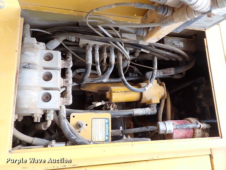 image for item DN1793 Gomaco GT3600  curb machine