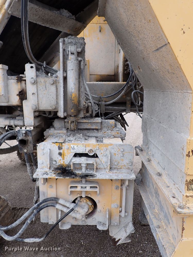 image for item DN1793 Gomaco GT3600  curb machine