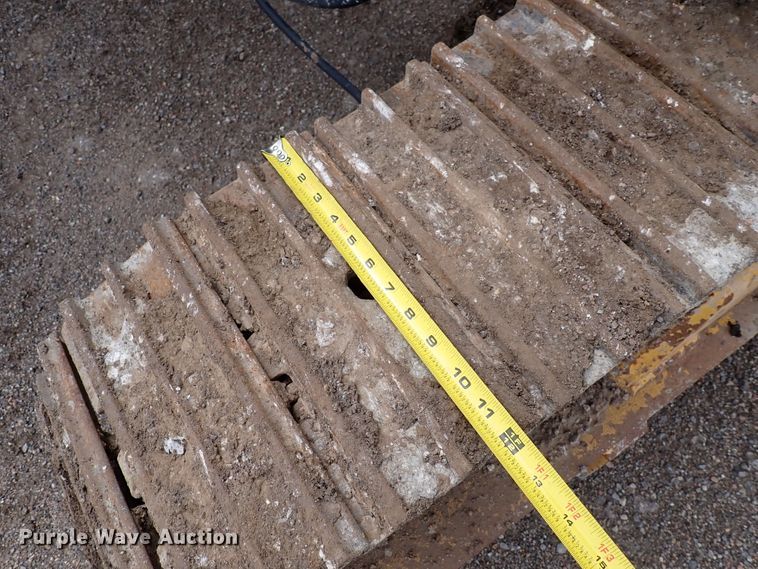 image for item DN1793 Gomaco GT3600  curb machine