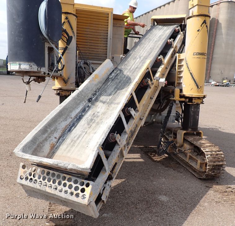 image for item DN1793 Gomaco GT3600  curb machine