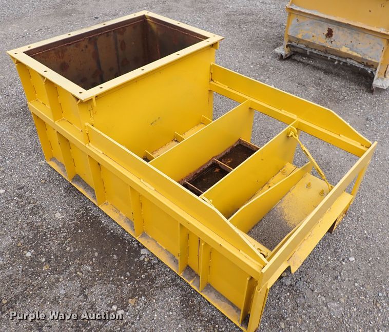 image for item DN1793 Gomaco GT3600  curb machine