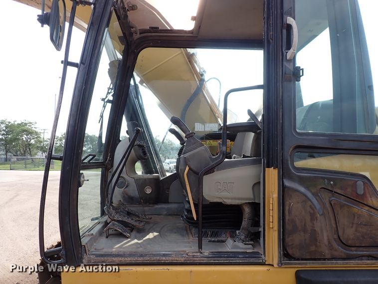 image for item DN1800 2009 Caterpillar 320DL  excavator