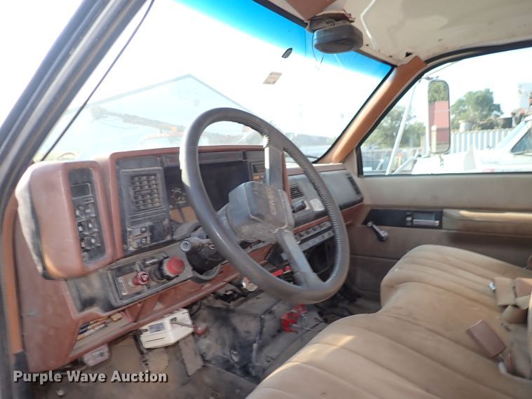 image for item DN1838 1994 GMC Top Kick  crane truck