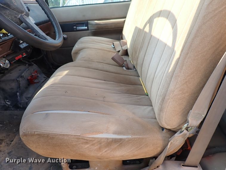 image for item DN1838 1994 GMC Top Kick  crane truck