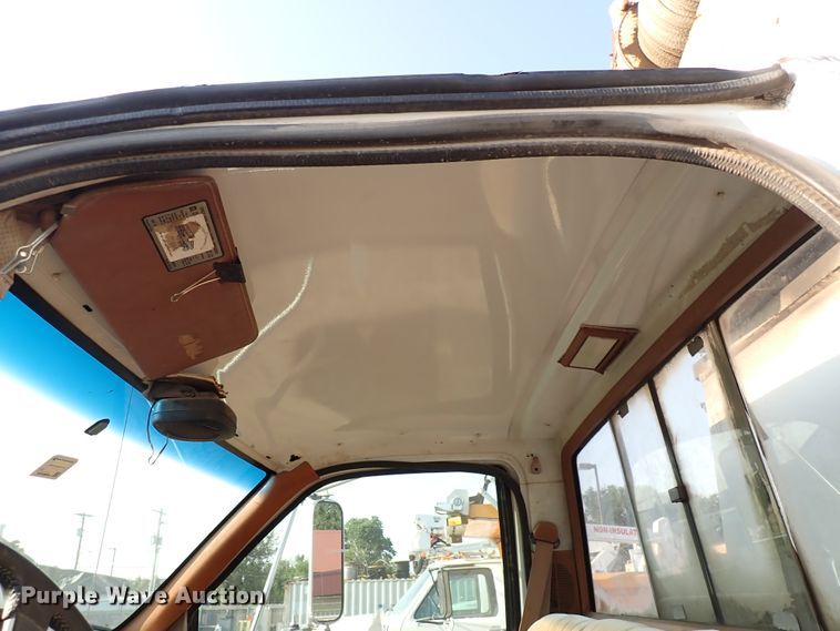 image for item DN1838 1994 GMC Top Kick  crane truck