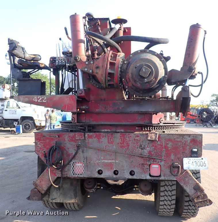 image for item DN1839 1982 International  drilling rig truck