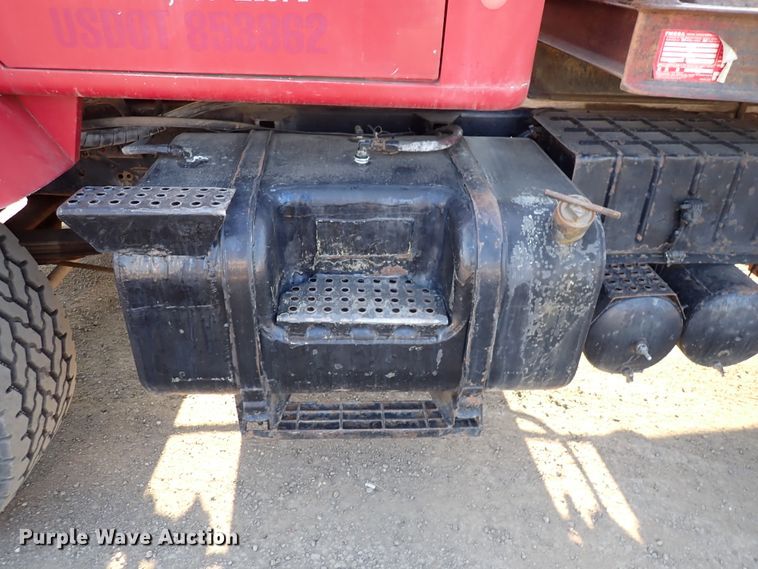 image for item DN1839 1982 International  drilling rig truck