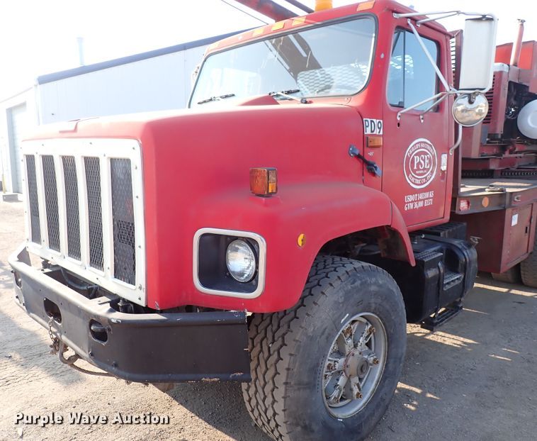 image for item DN1839 1982 International  drilling rig truck