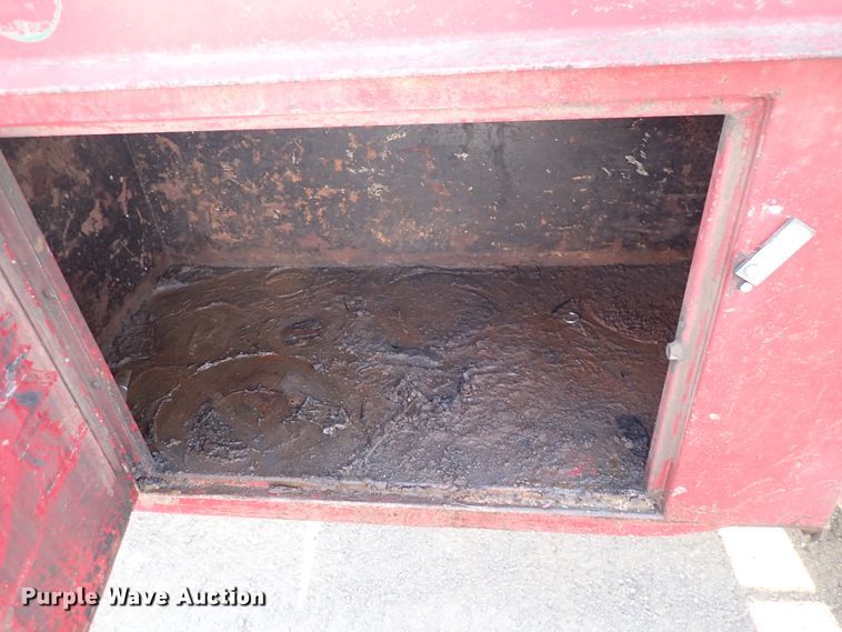 image for item DN1839 1982 International  drilling rig truck