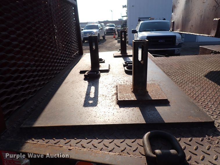 image for item DN1839 1982 International  drilling rig truck