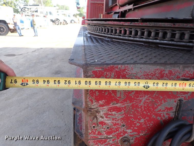 image for item DN1839 1982 International  drilling rig truck