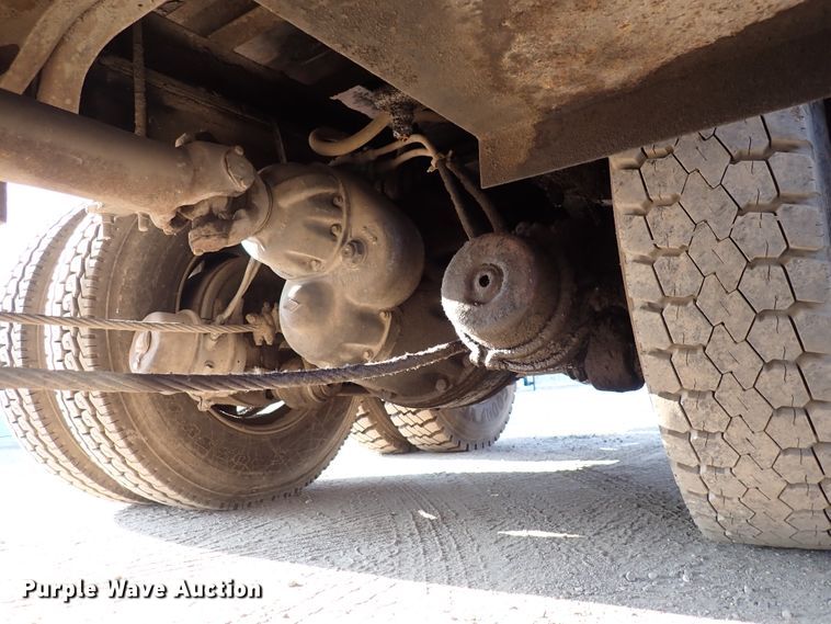 image for item DN1839 1982 International  drilling rig truck