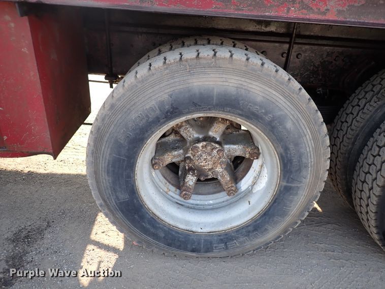 image for item DN1839 1982 International  drilling rig truck