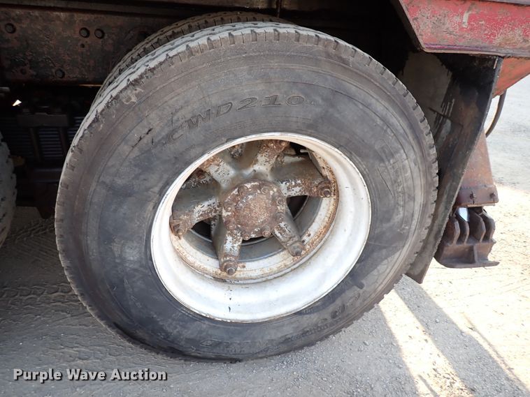 image for item DN1839 1982 International  drilling rig truck