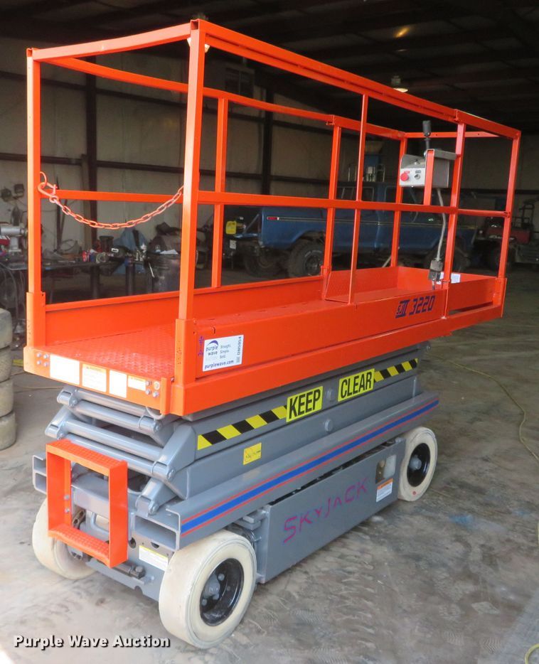 image for item DN5954 1994 Skyjack SJ3220  scissor lift