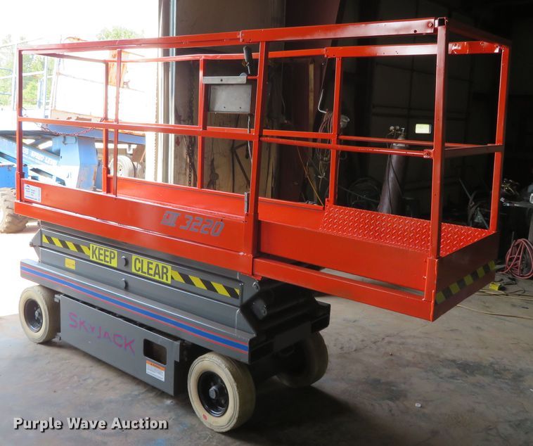 image for item DN5954 1994 Skyjack SJ3220  scissor lift