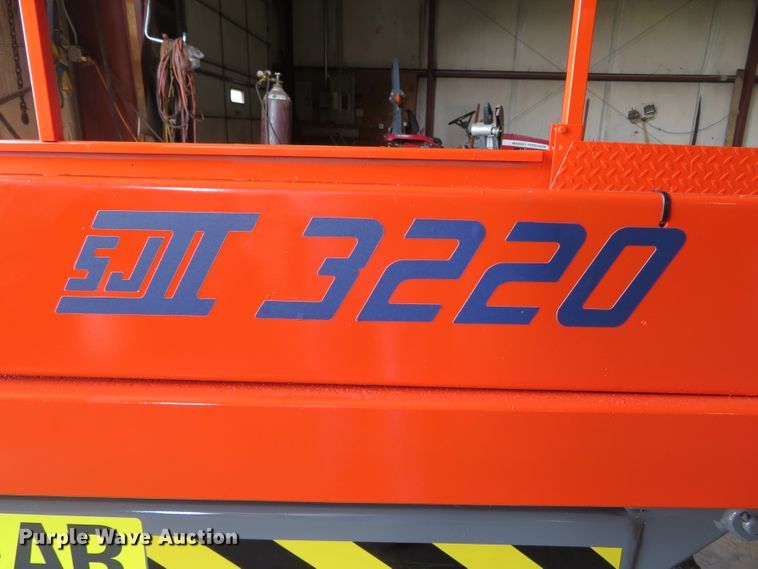 image for item DN5954 1994 Skyjack SJ3220  scissor lift