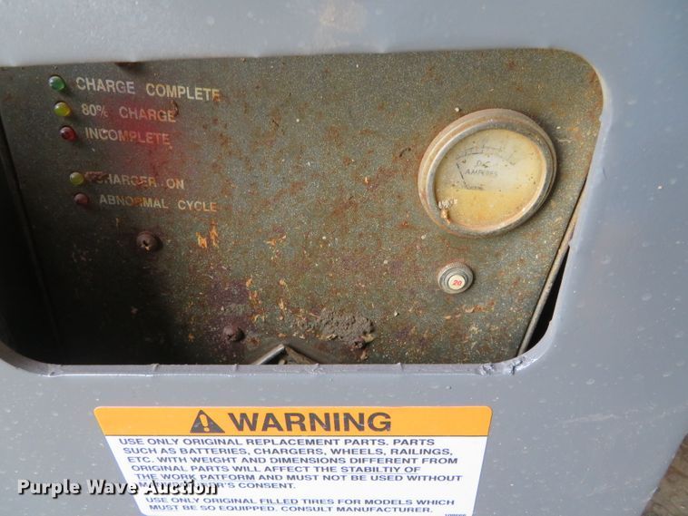 image for item DN5954 1994 Skyjack SJ3220  scissor lift