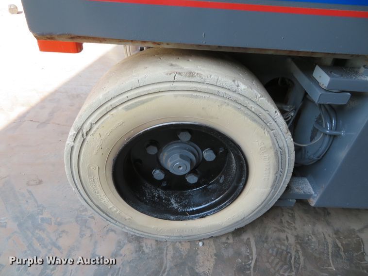 image for item DN5954 1994 Skyjack SJ3220  scissor lift