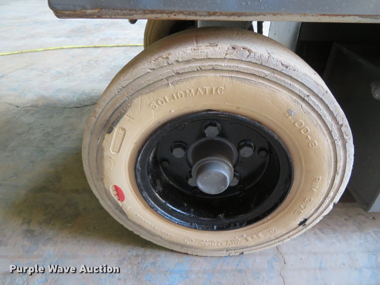 image for item DN5954 1994 Skyjack SJ3220  scissor lift