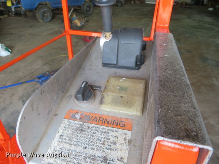 image for item DN5954 1994 Skyjack SJ3220  scissor lift