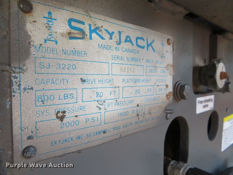 image for item DN5954 1994 Skyjack SJ3220  scissor lift