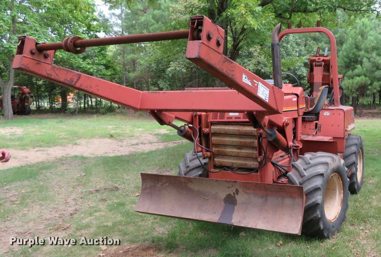 image for item DN5961 1994 Ditch Witch 8020  cable plow