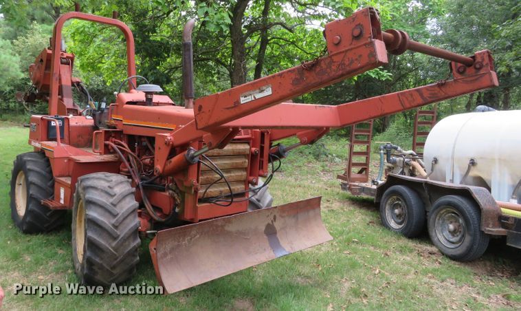 image for item DN5961 1994 Ditch Witch 8020  cable plow