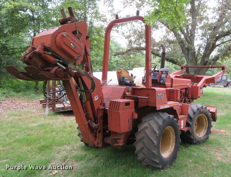 image for item DN5961 1994 Ditch Witch 8020  cable plow