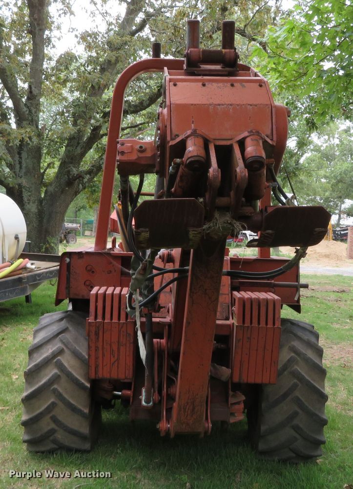 image for item DN5961 1994 Ditch Witch 8020  cable plow