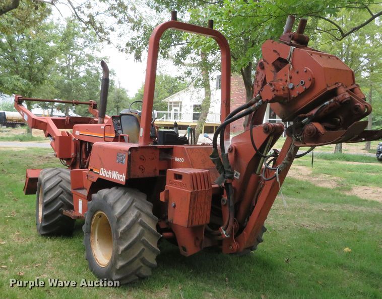 image for item DN5961 1994 Ditch Witch 8020  cable plow