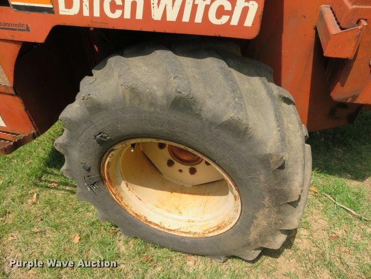 image for item DN5961 1994 Ditch Witch 8020  cable plow