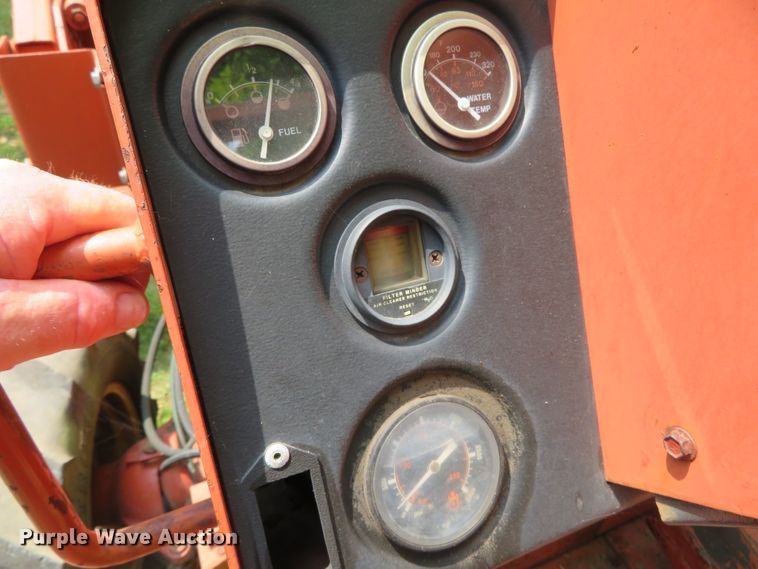 image for item DN5961 1994 Ditch Witch 8020  cable plow